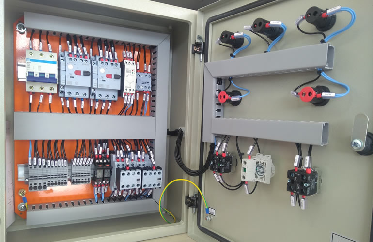 Quadro de comando e painel elétrico para condomínios em São José dos Campos